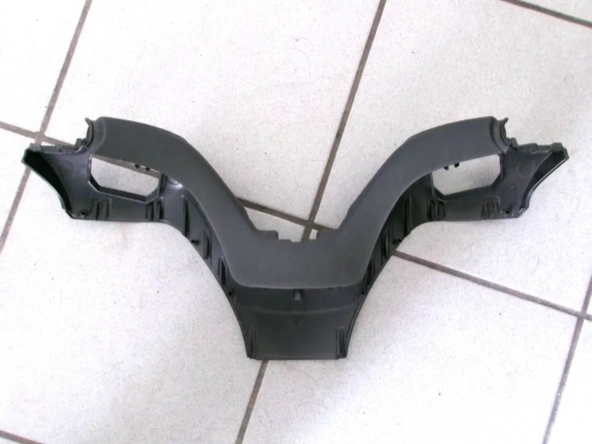 COPERCHIO MANUBRIO PIAGGIO MP3 350 SPORT (3)
