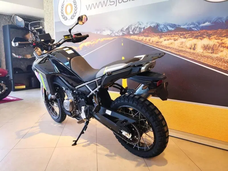 CFMOTO 450MT (2024 - 26) (9)