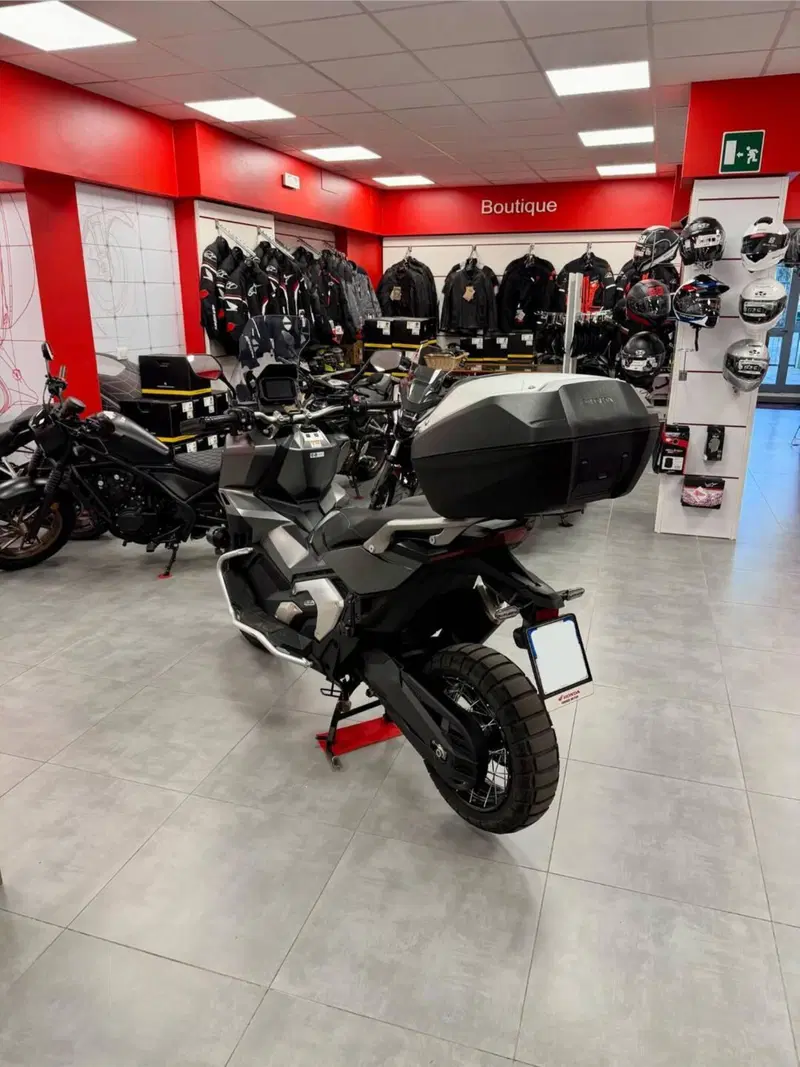 Honda X-ADV 750 DCT Adventure (2021 - 24) (4)