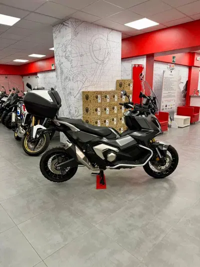 Honda X-ADV 750 DCT Adventure (2021 - 24) usata