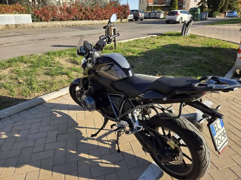 Bmw R 1200 R Black Edition (2017 - 18) (3)