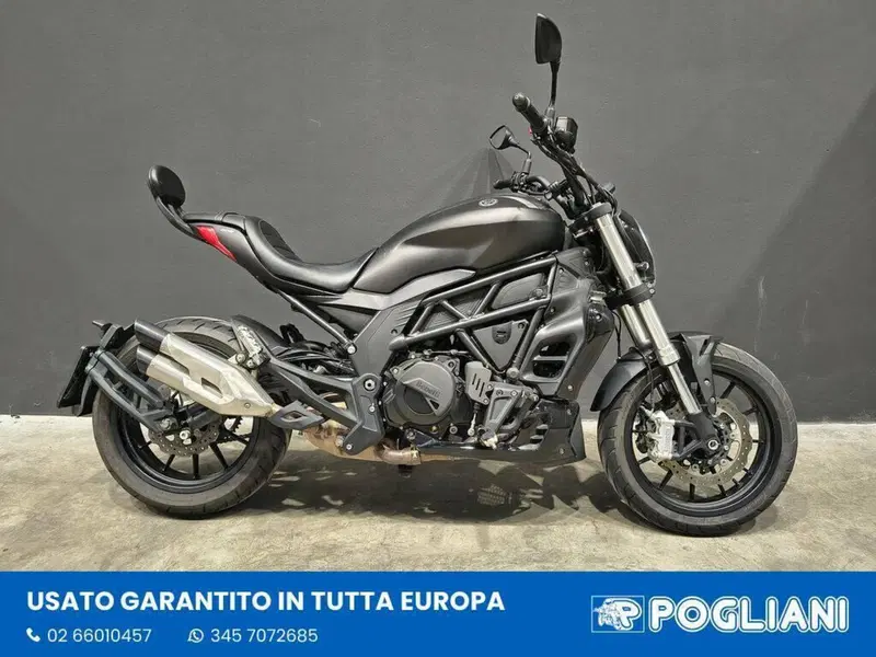 Benelli 502 C (2021 - 25)