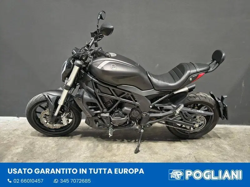 Benelli 502 C (2021 - 25) (5)