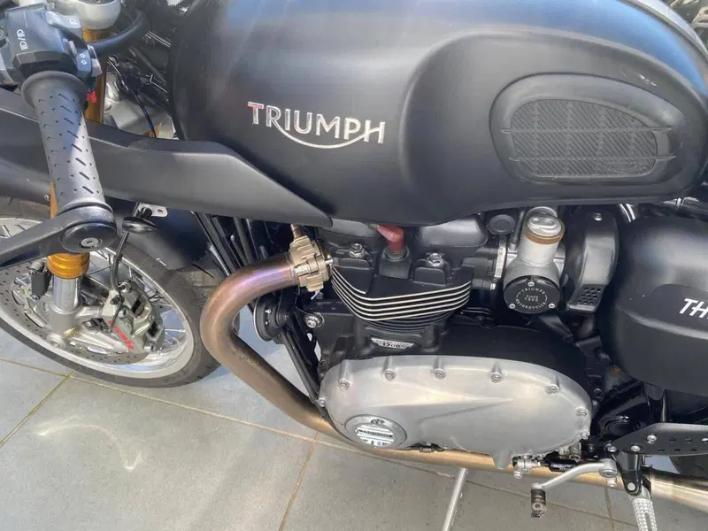 Triumph Thruxton 1200 R (2017 - 20) (6)