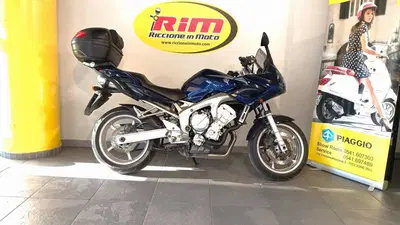 Yamaha FZ6 Fazer (2004 - 07) usata