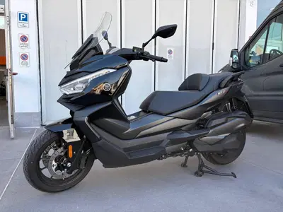 Voge Sfida SR4 MAX (2024 - 26) usata