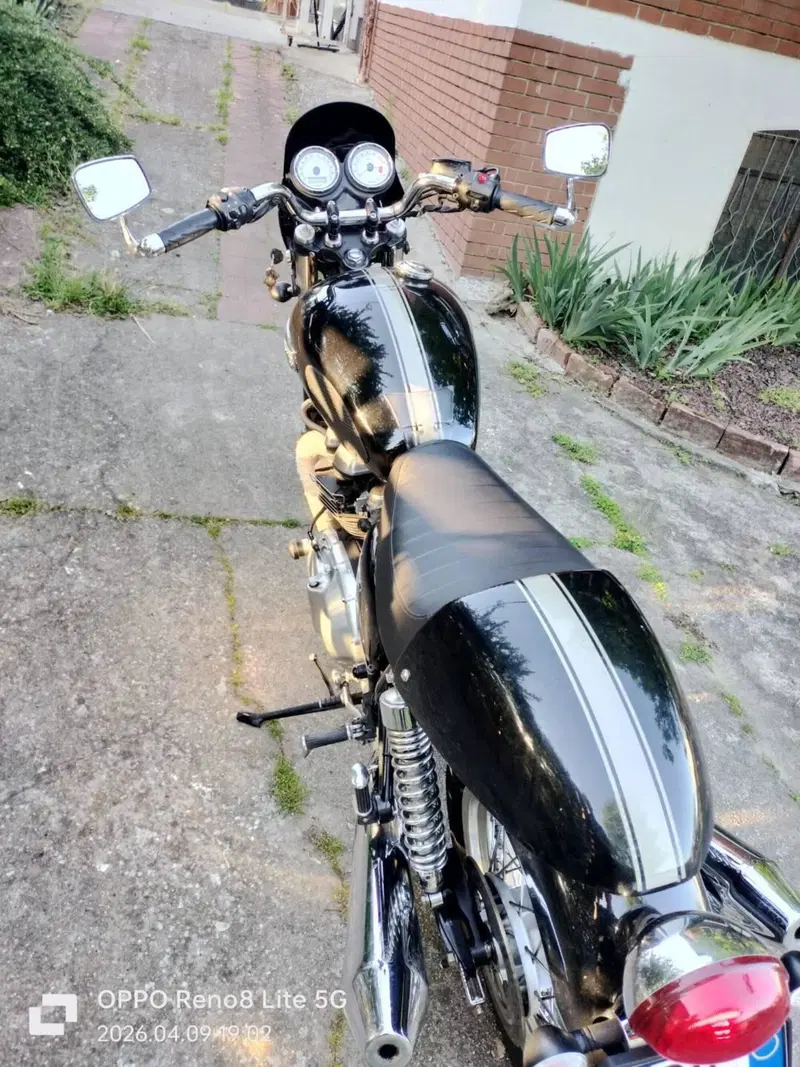 Triumph Thruxton 900 (2004 - 15) (5)