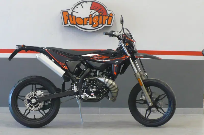 Betamotor RR 50 Motard Track (2021 - 26) (2)