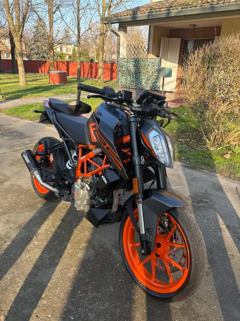KTM 125 Duke (2021 - 23) (4)