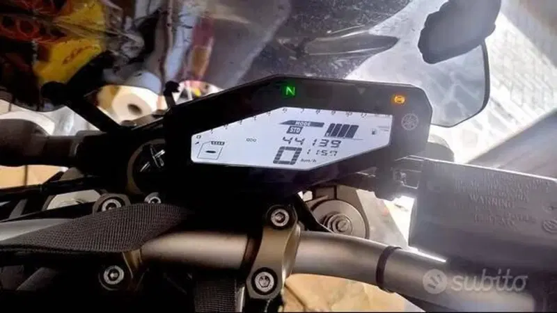 Yamaha MT-09 (2013 - 15) (3)