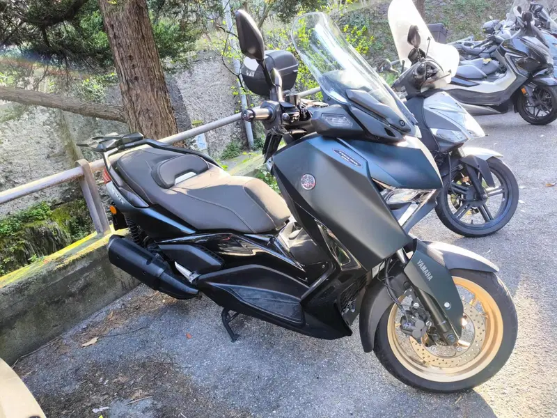 Yamaha X-Max 300 Tech Max (2021 - 24) (3)