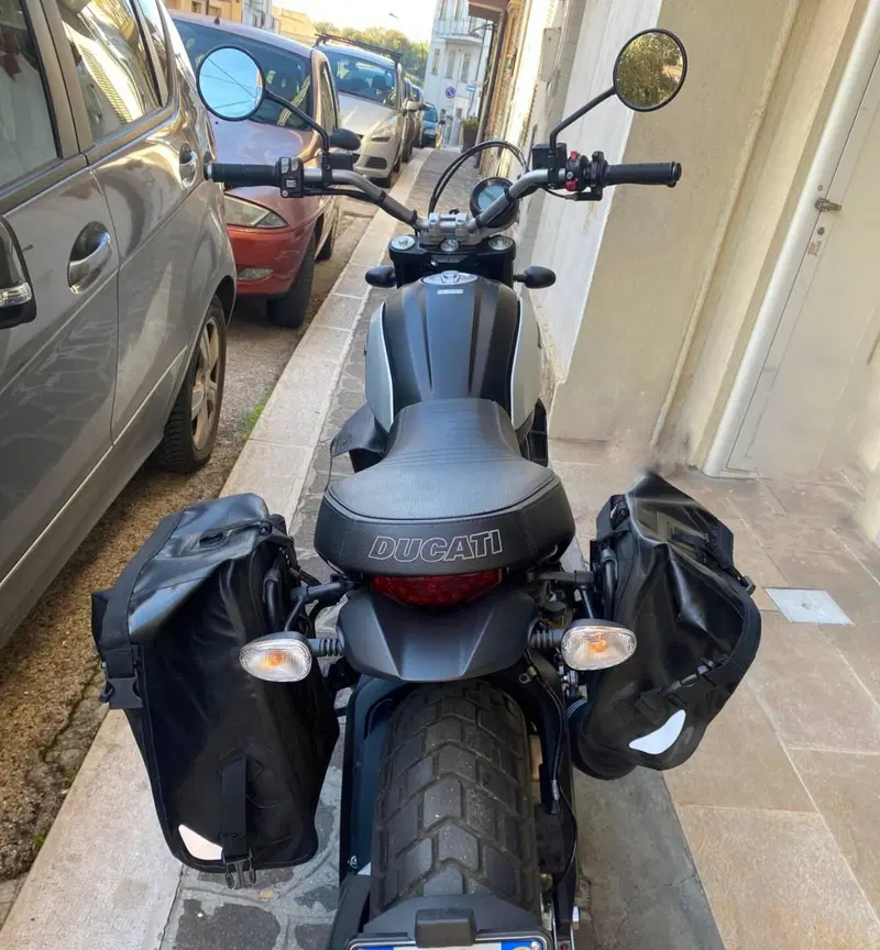 Ducati Scrambler 800 Icon Dark (2021 - 22) (2)