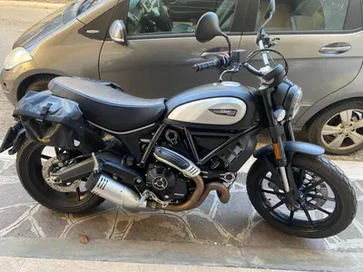 Ducati Scrambler 800 Icon Dark (2021 - 22) usata