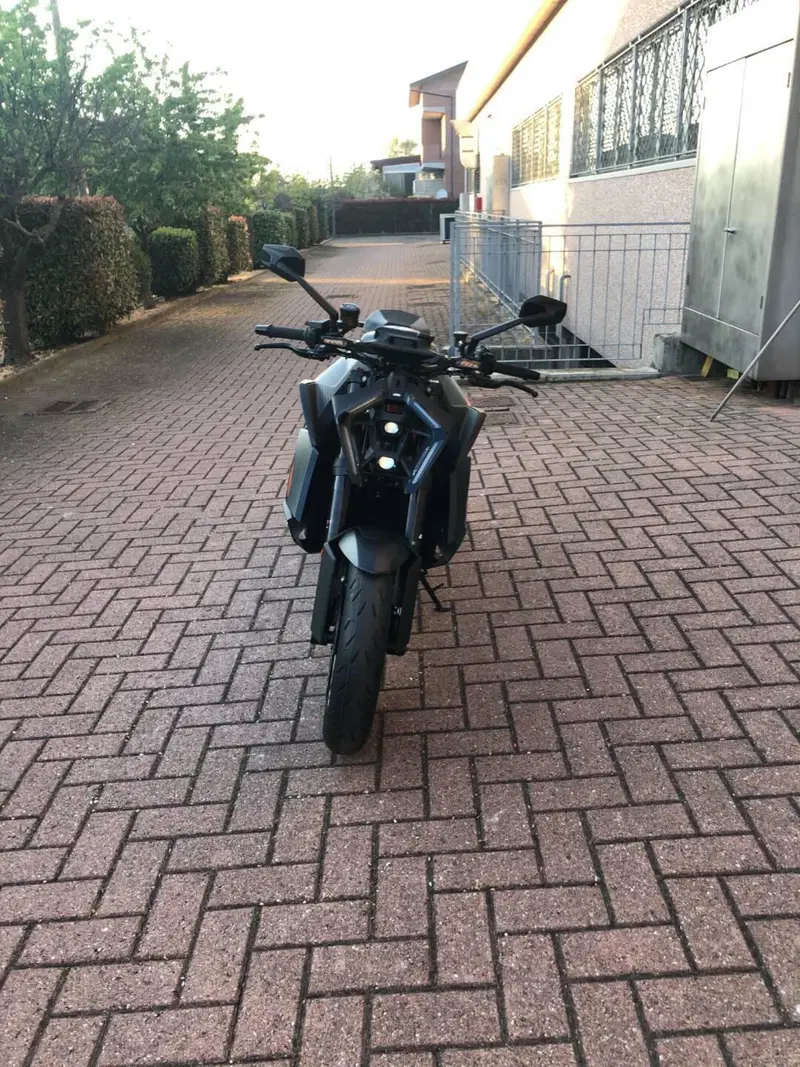KTM 1390 Super Duke R (2024 - 26) (2)