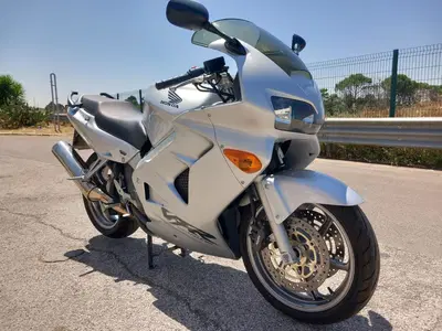 Honda vfr 800  d'epoca