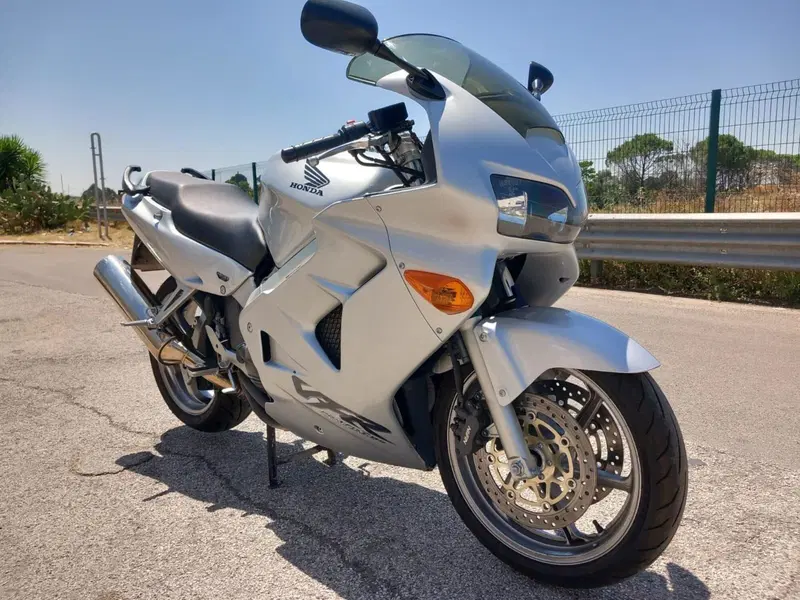 Honda vfr 800 