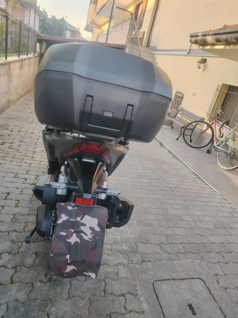 Honda ADV 350 (2022 - 24) (4)