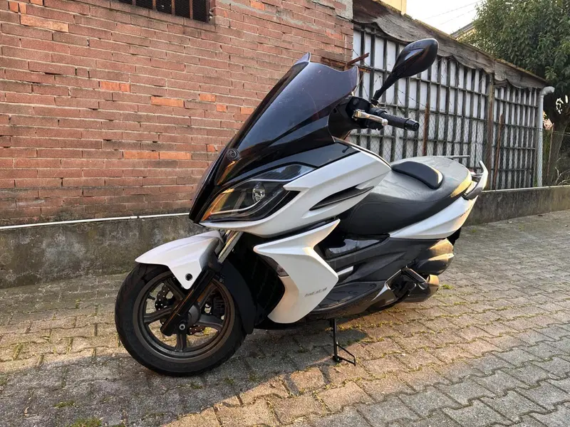 Kymco K-Xct 300i (2012 - 17) (5)