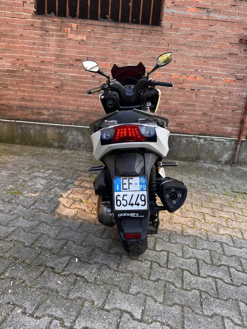 Kymco K-Xct 300i (2012 - 17) (8)