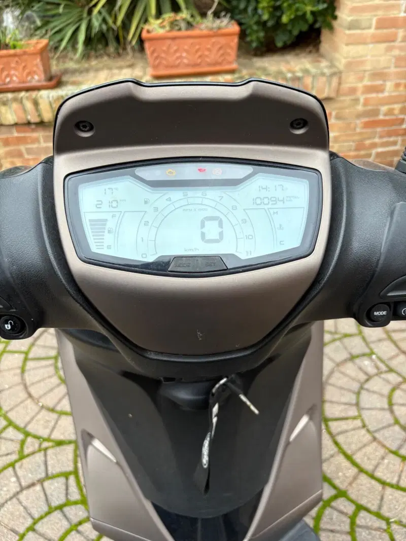 Piaggio Medley 125 (2020) (5)