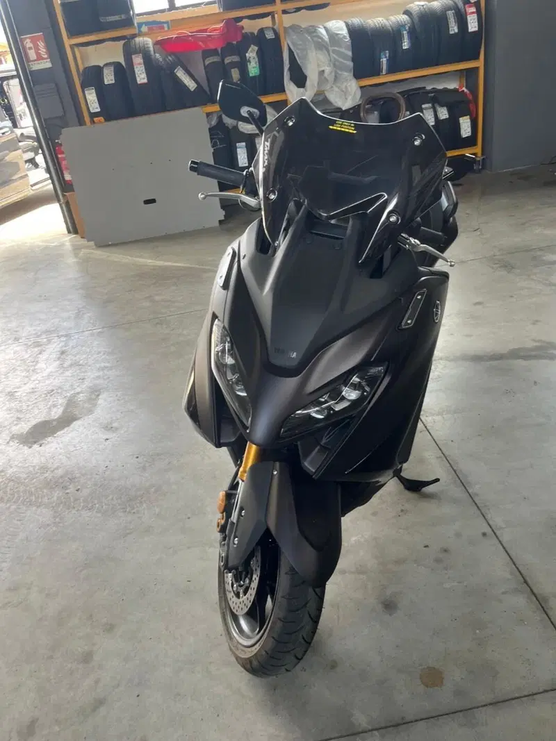 Yamaha T-Max 560 (2022 - 24) (3)