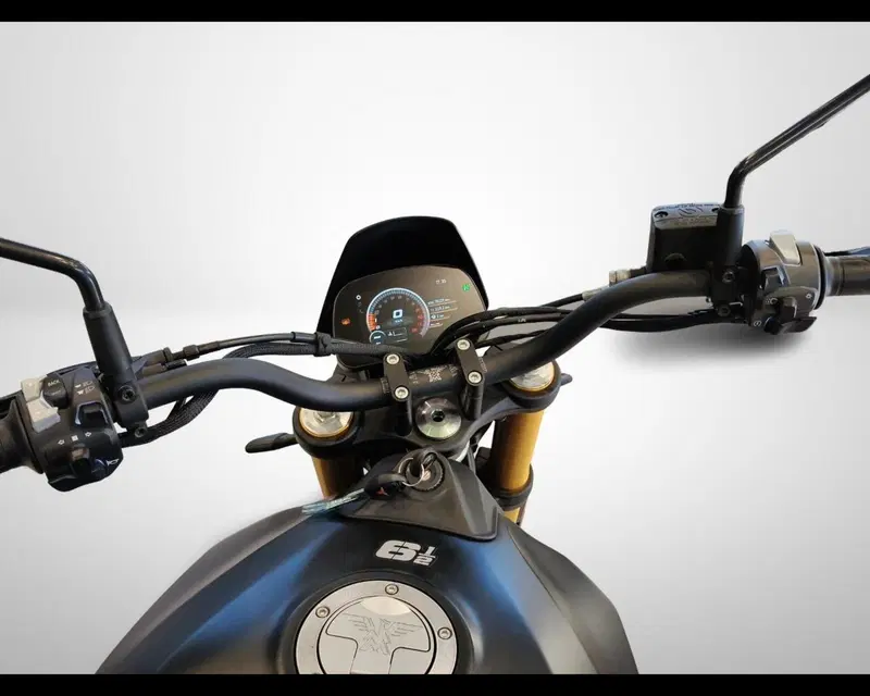 Moto Morini SEIEMMEZZO SCR (2022 - 26) (11)