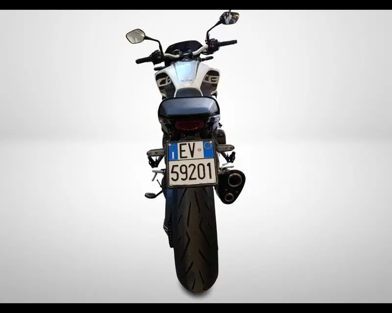 Honda CB 1000 R (2021 - 25) (7)