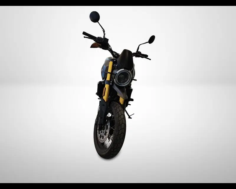 Moto Morini SEIEMMEZZO SCR (2022 - 26) (4)