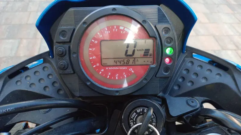 Kawasaki Z 750 (2003 - 06) (5)