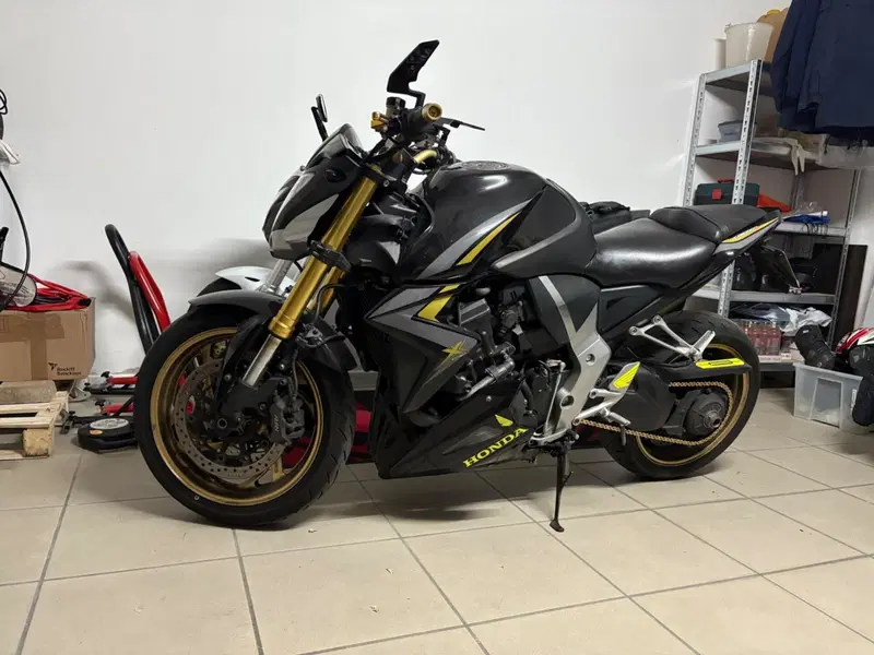 Honda CB 1000 R ABS (2011 - 17) (7)