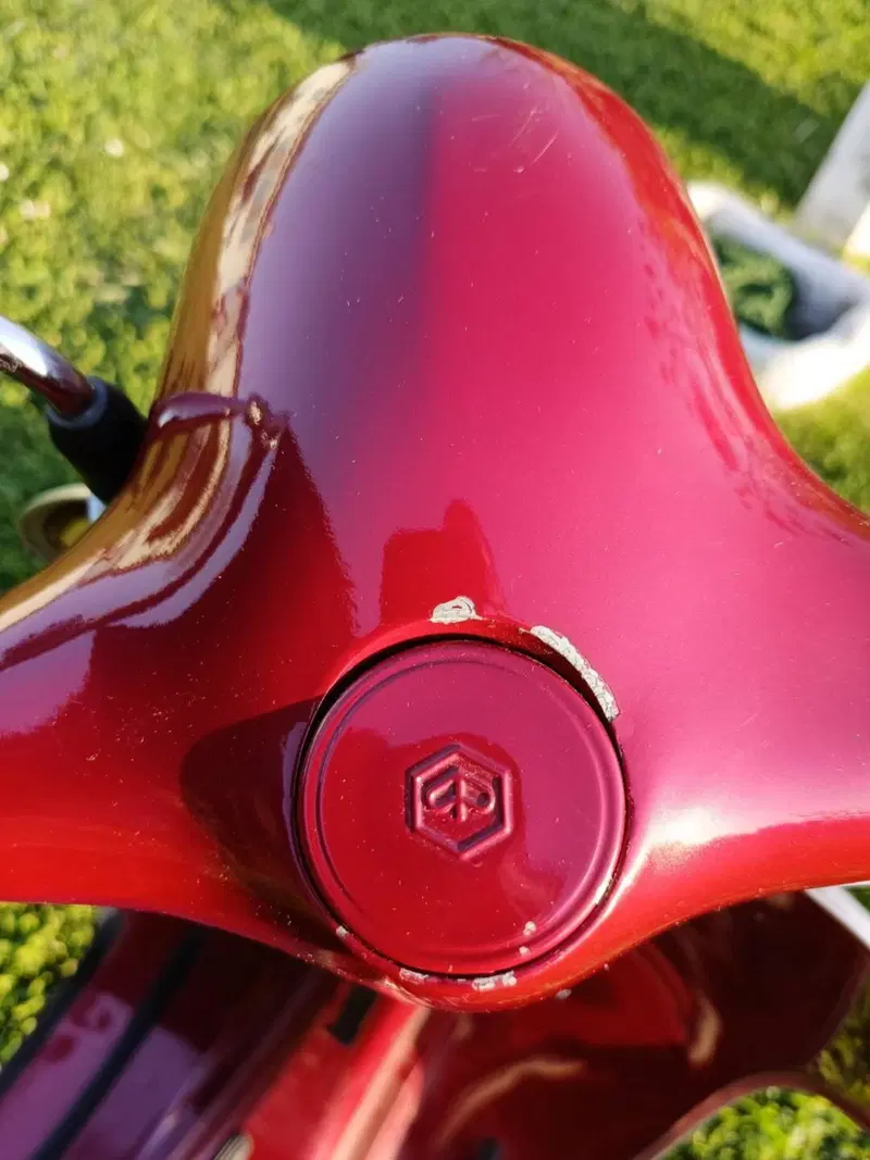 Piaggio Vespa 50 R (12)