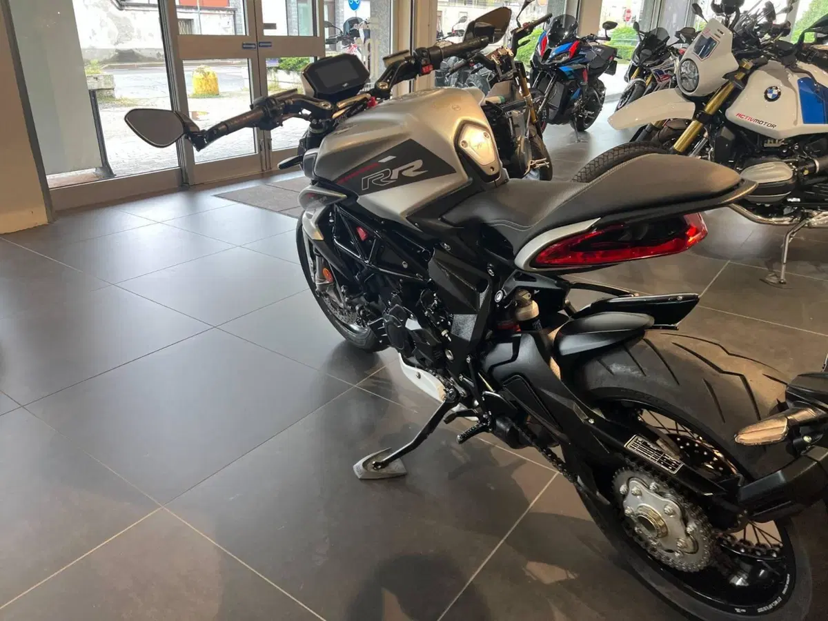 MV Agusta Dragster 800 RC SCS (2021 - 22) (8)
