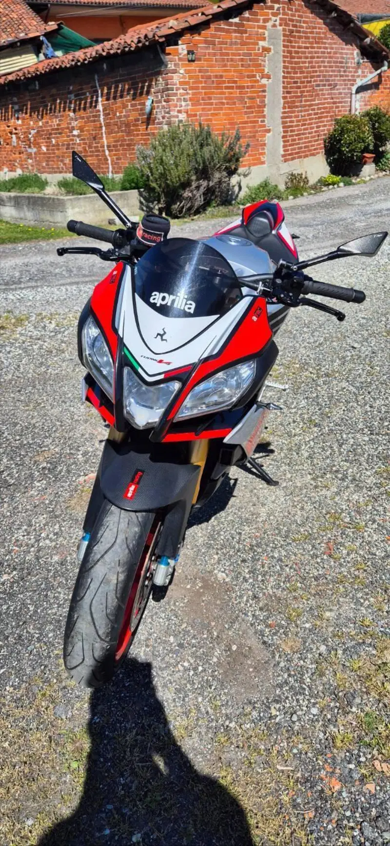 Aprilia Tuono V4 Factory (2015 - 17) (6)