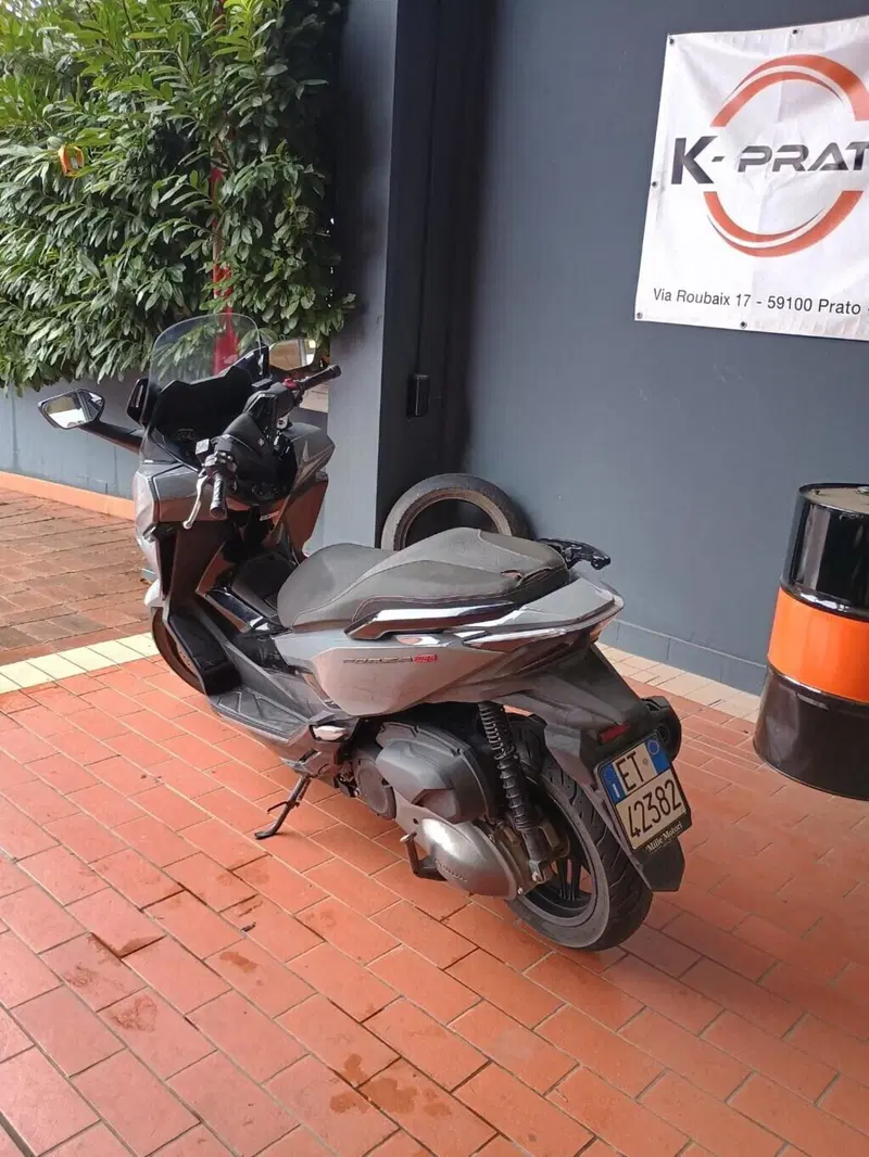 Honda Forza 300 Deluxe ABS (2018 - 20) (2)