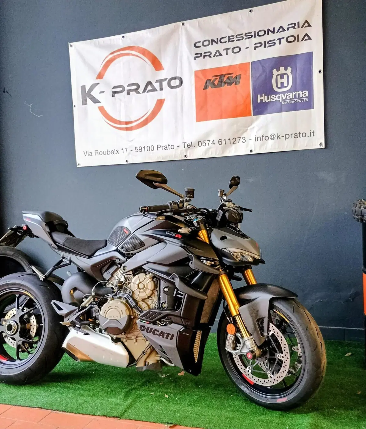Ducati Streetfighter V4 S (2025 - 26) (2)