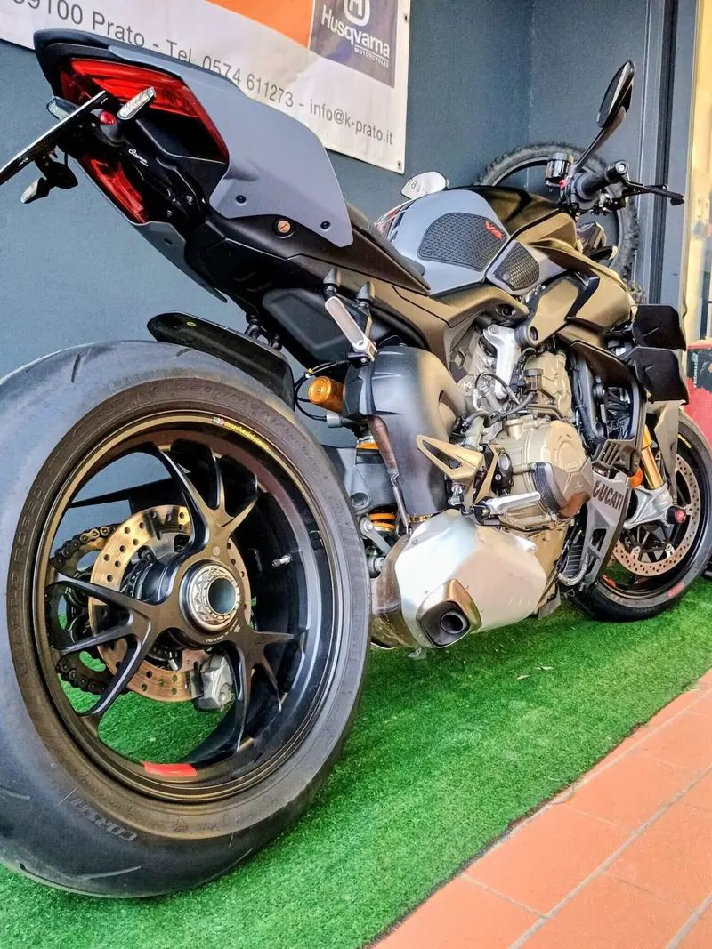 Ducati Streetfighter V4 S (2025 - 26) (8)