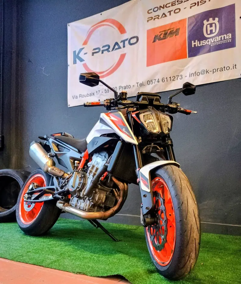 KTM 890 Duke R (2020)