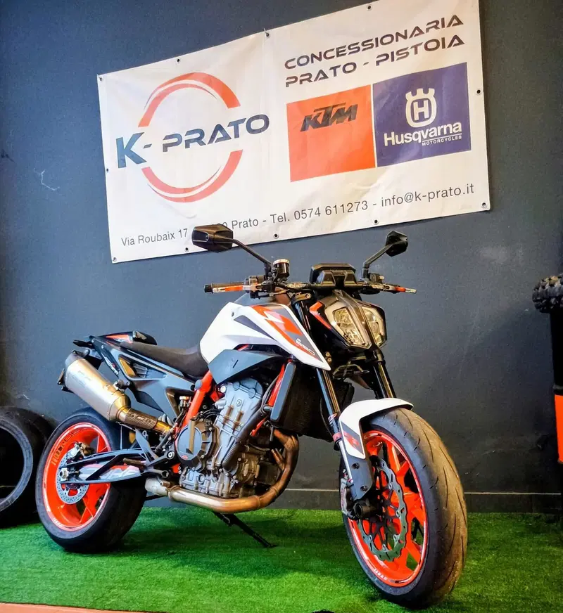 KTM 890 Duke R (2020) (2)