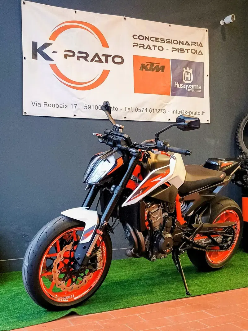 KTM 890 Duke R (2020) (4)