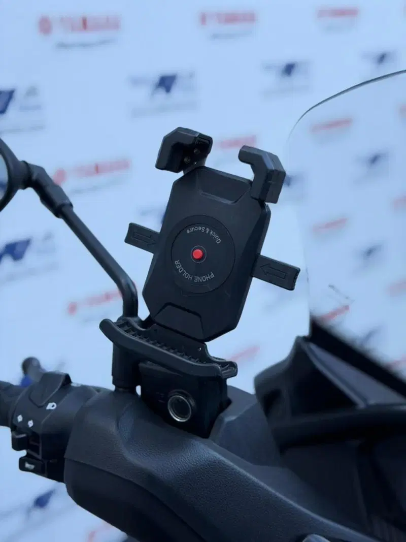 Suzuki Burgman 400 (2022 - 24) (3)