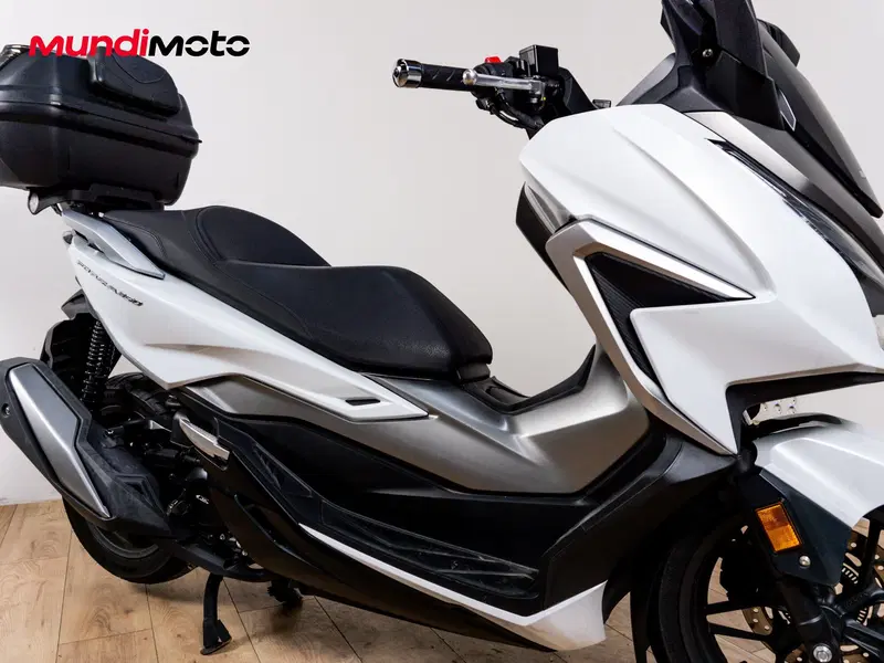 Honda Forza 350 (2025 - 26) (4)