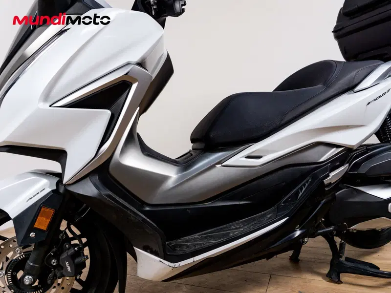 Honda Forza 350 (2025 - 26) (8)