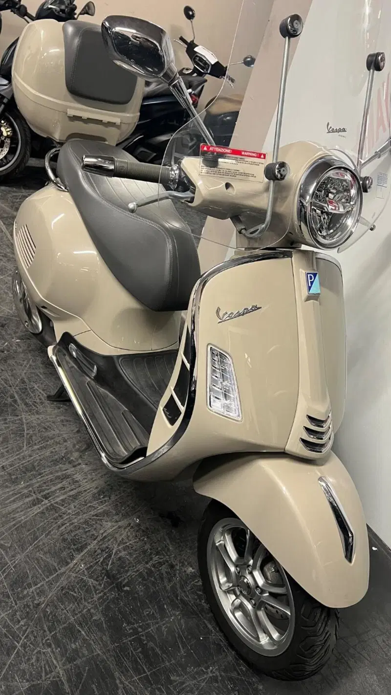 Vespa GTS 300 (2023 - 24) (10)