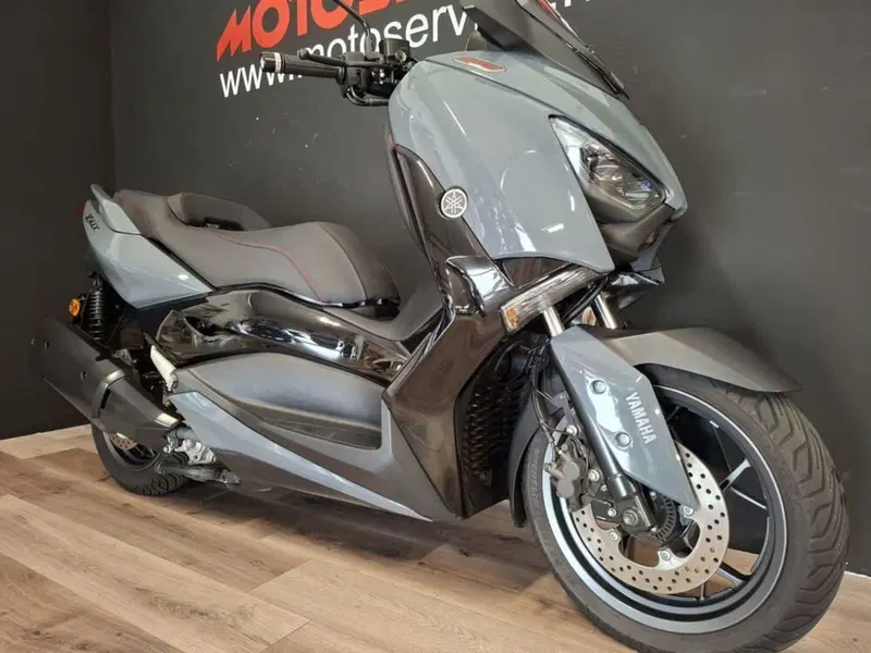 Yamaha X-Max 300 Tech Max (2021 - 24) (5)