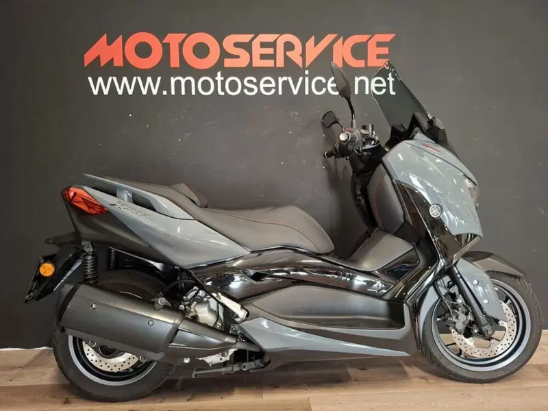 Yamaha X-Max 300 Tech Max (2021 - 24) (4)