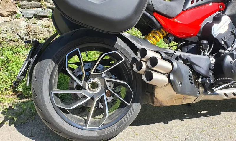 Ducati Diavel V4 (2023 - 26) (8)