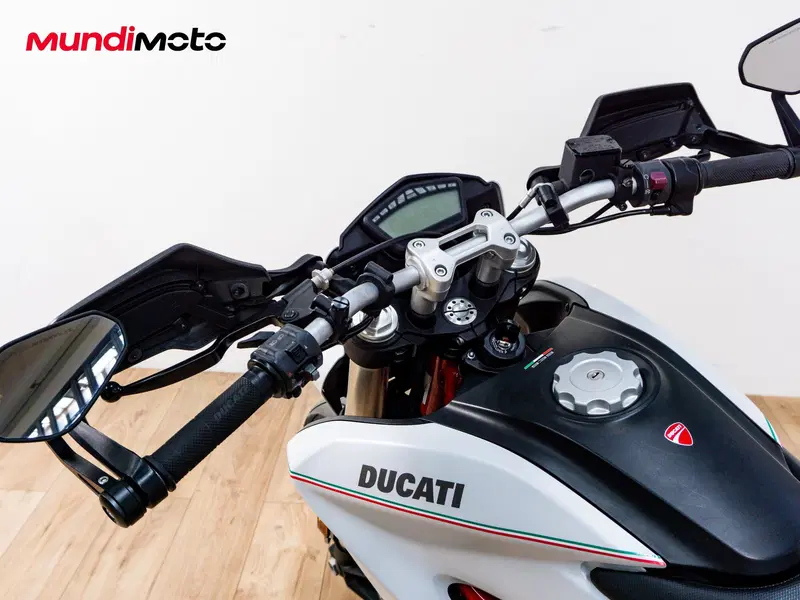 Ducati Hypermotard 939 (2016 - 18) (11)