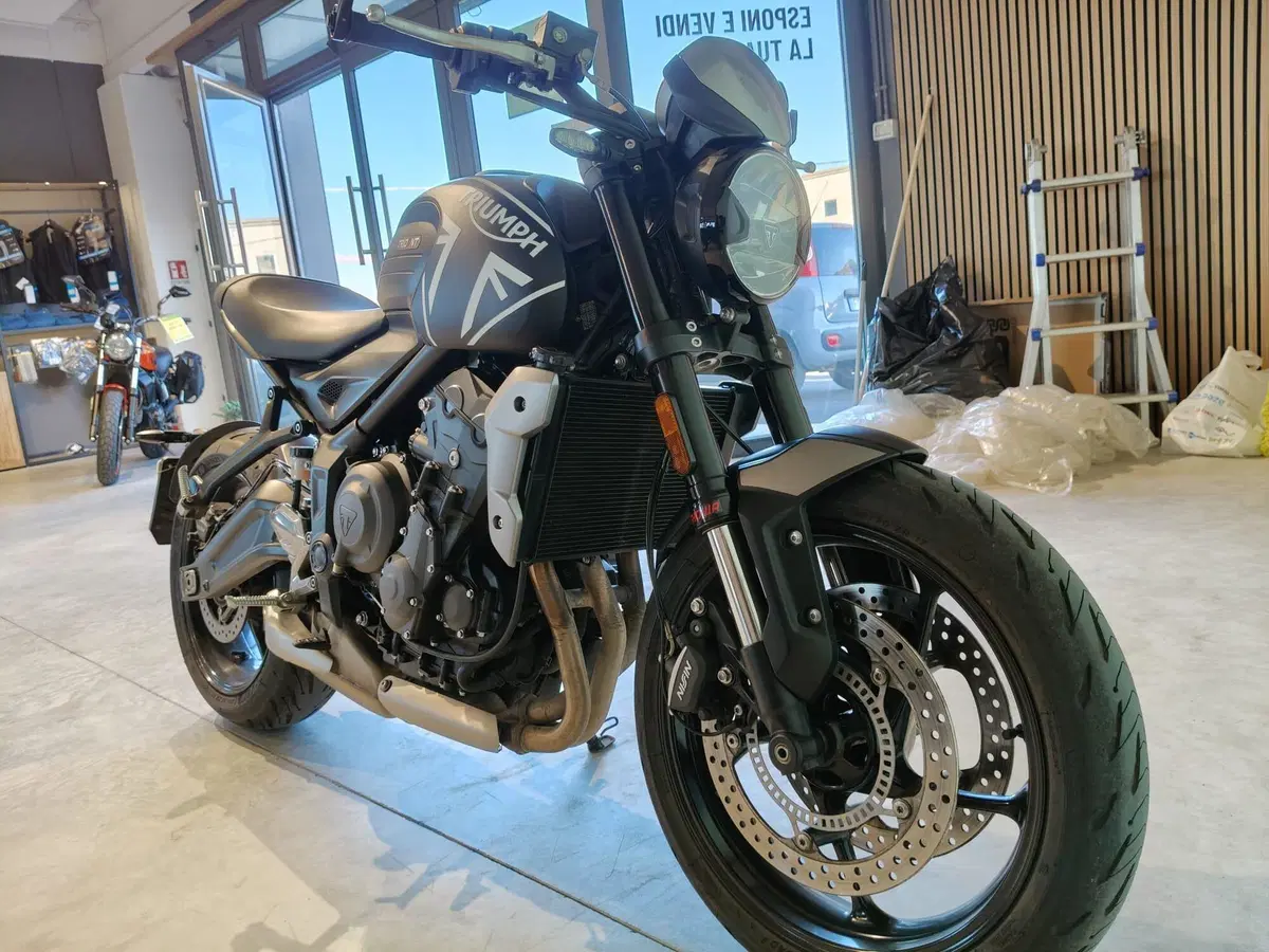 Triumph Trident 660 (2021 - 24) (5)