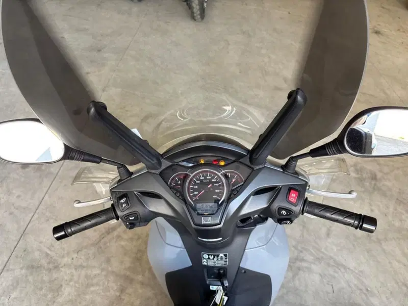 Honda SH 300 i ABS (2016 - 20) (7)