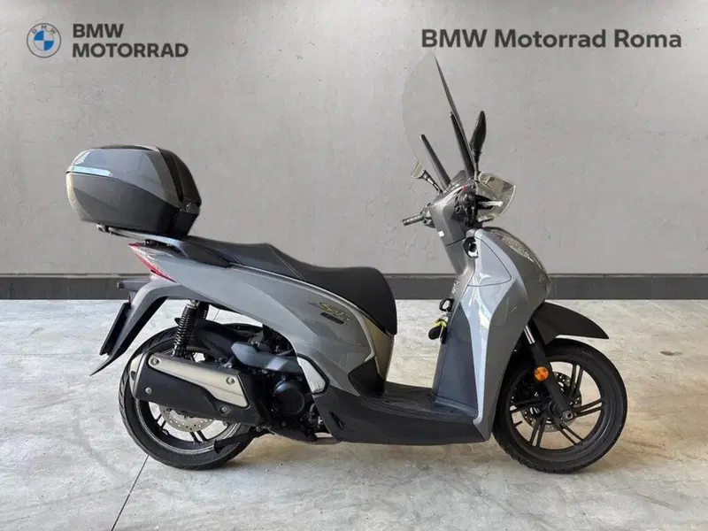 Honda SH 300 i ABS (2016 - 20) (2)